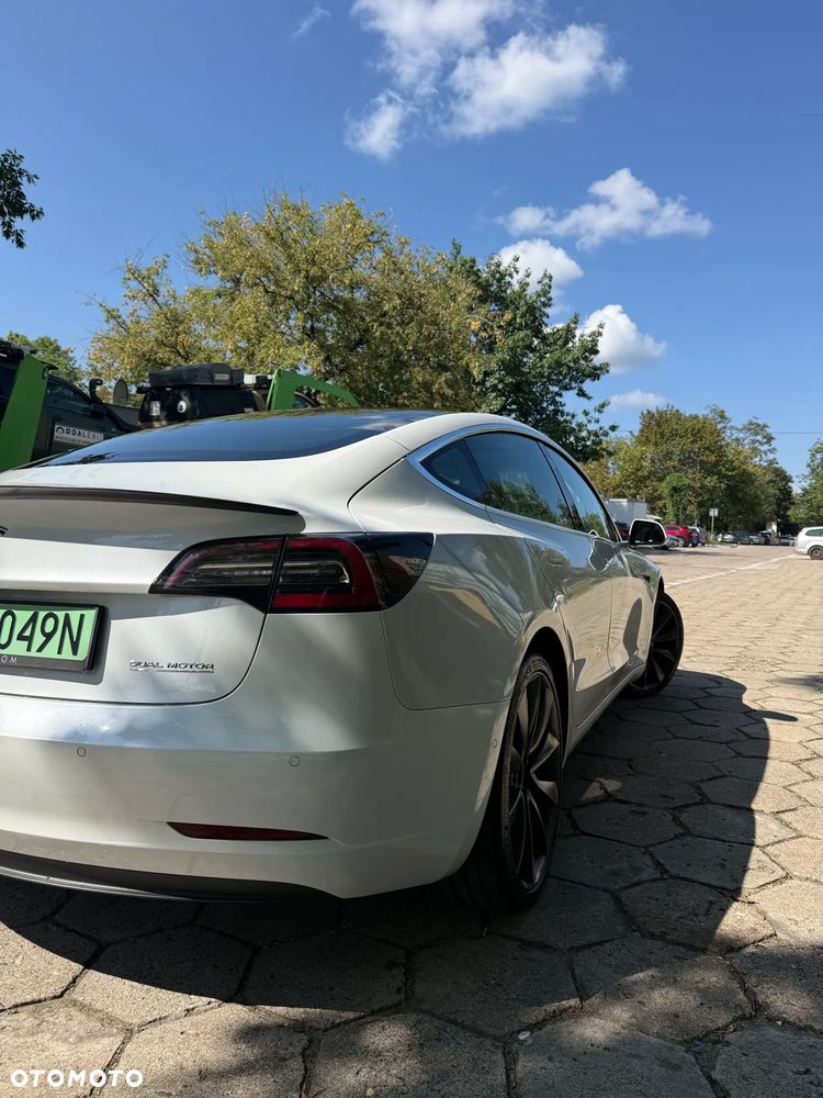 Tesla Model 3 Performance AWD - 3