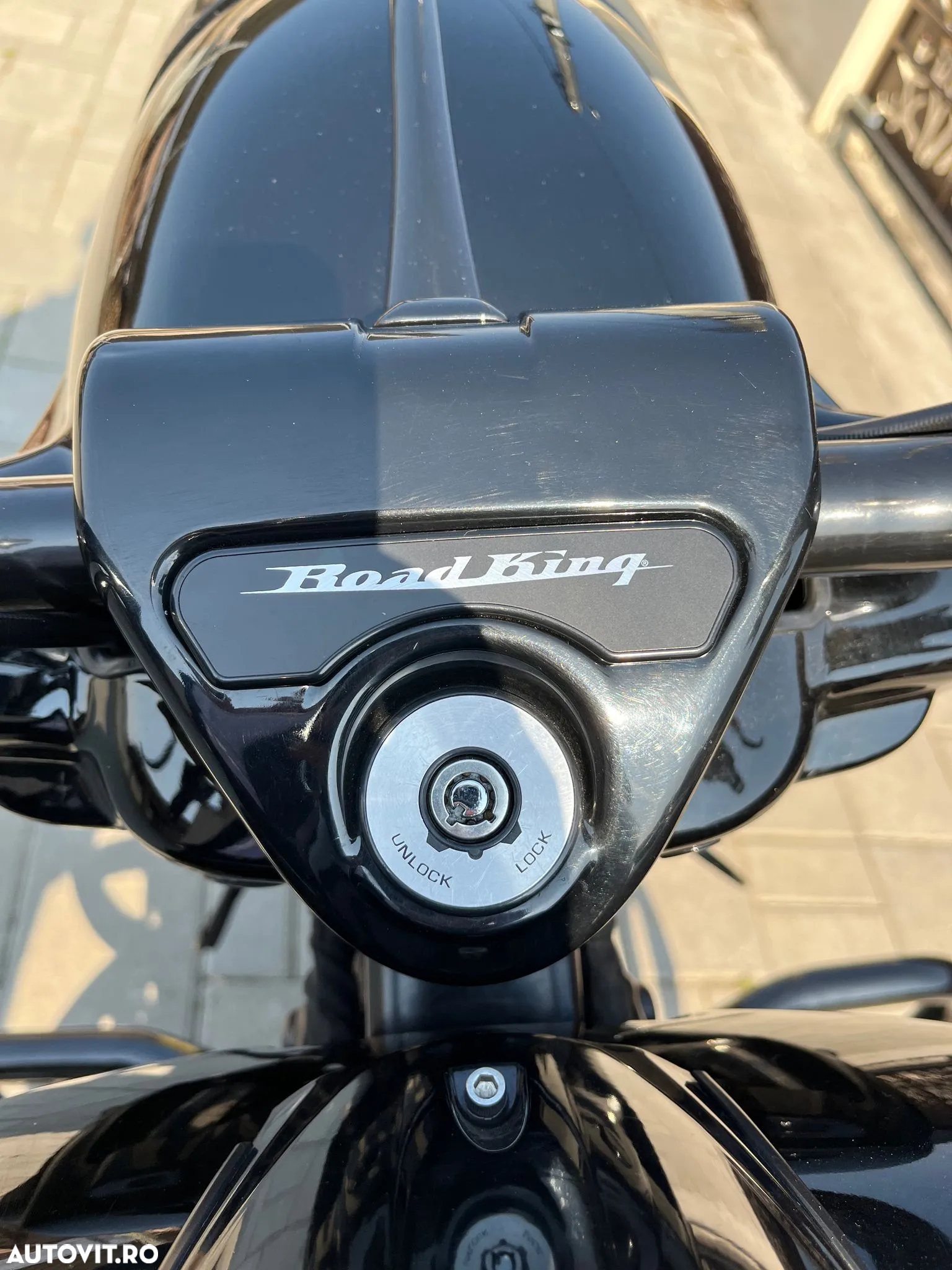 Harley-Davidson FLHRS Road King Custom - 10