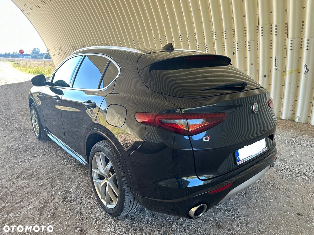 Alfa Romeo Stelvio - 3