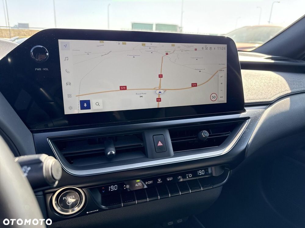 Lexus UX 250h GPF F Sport Design 2WD - 13