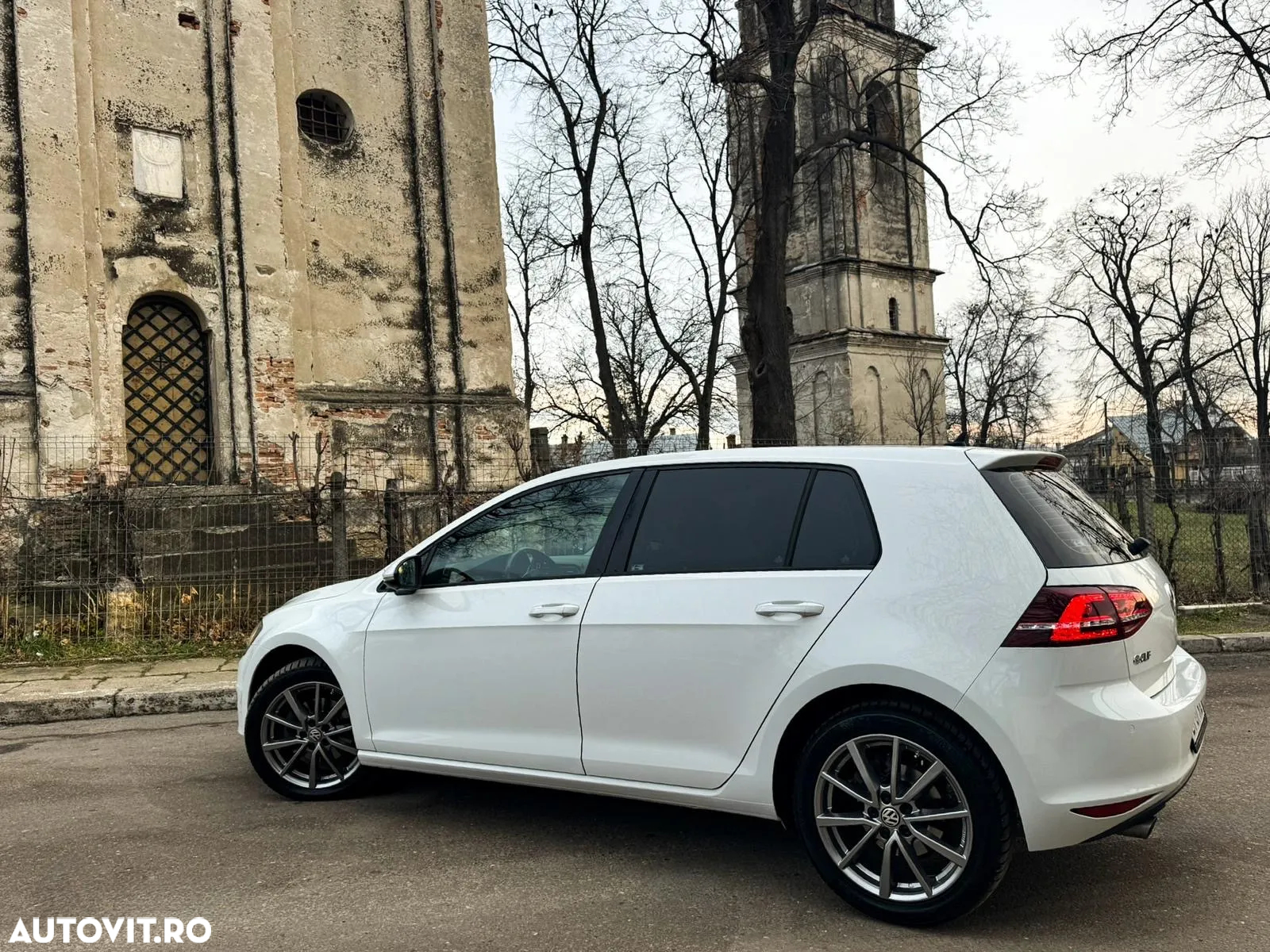Volkswagen Golf 1.6 TDI DPF BMT DSG Comfortline - 2