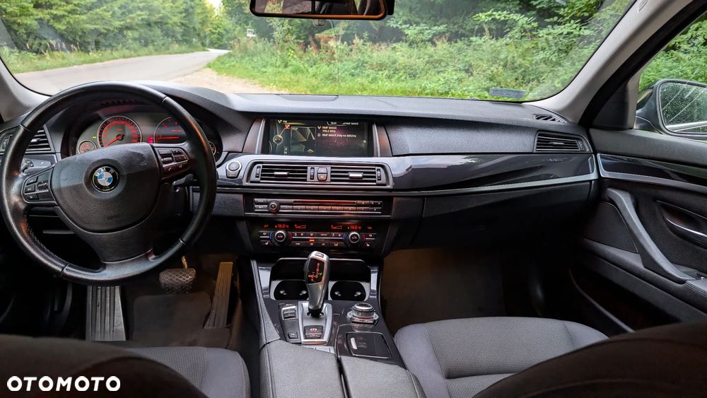 BMW Seria 5 520d - 9
