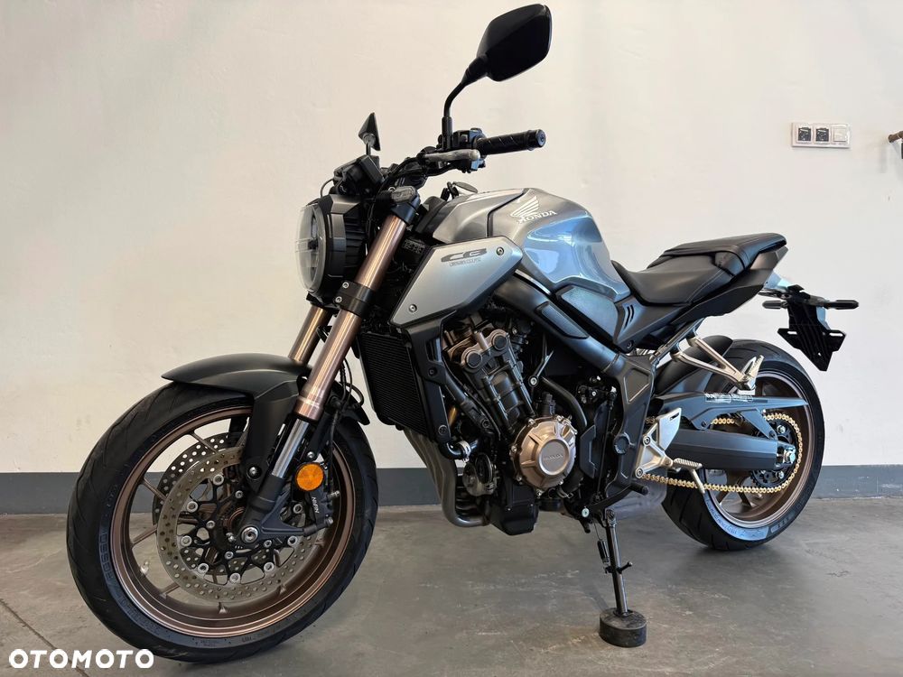 Honda CB - 7