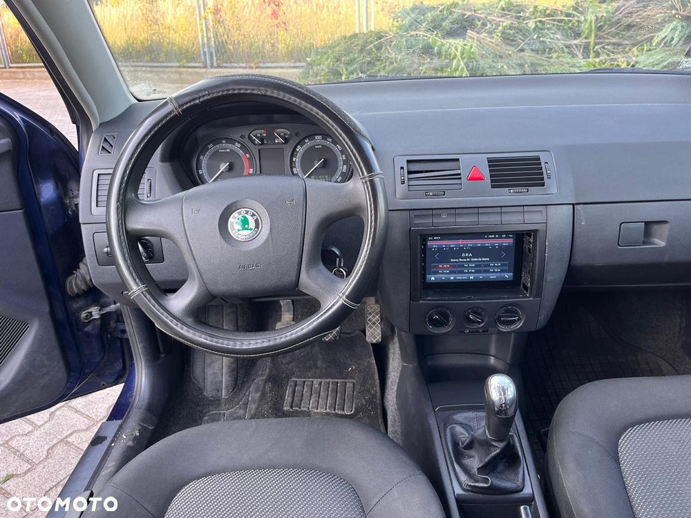 Skoda Fabia - 12