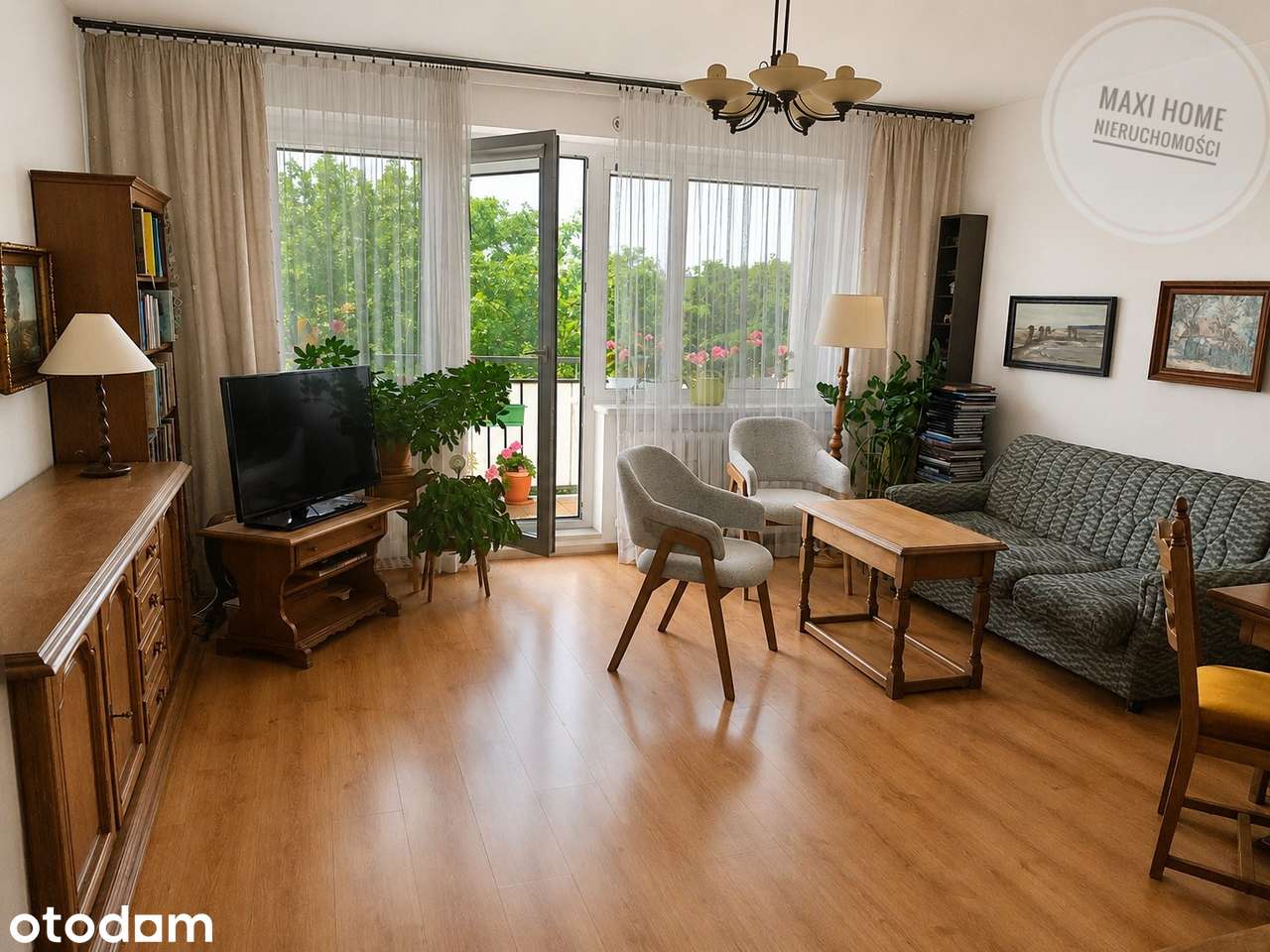 Zadbane 2 pokoje z dużą loggią i zielonym widokiem – os. Sobieskiego