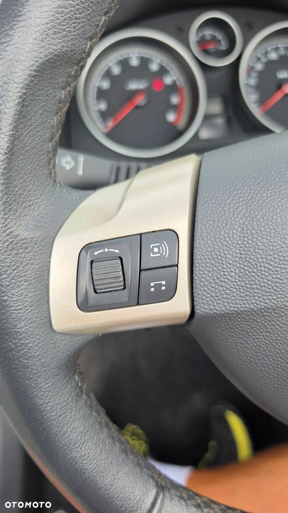 Opel Astra - 17