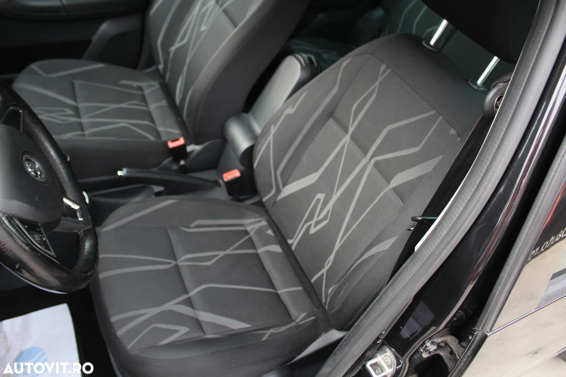 Skoda Roomster 1.2 HTP Style - 11