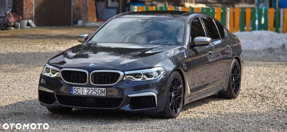 BMW Seria 5 M550i xDrive - 22