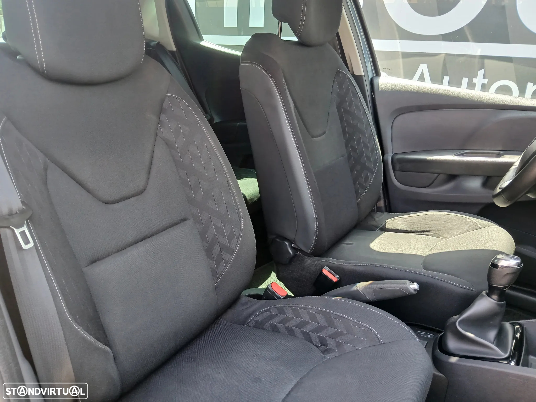 Renault Clio 1.5 dCi Limited - 19