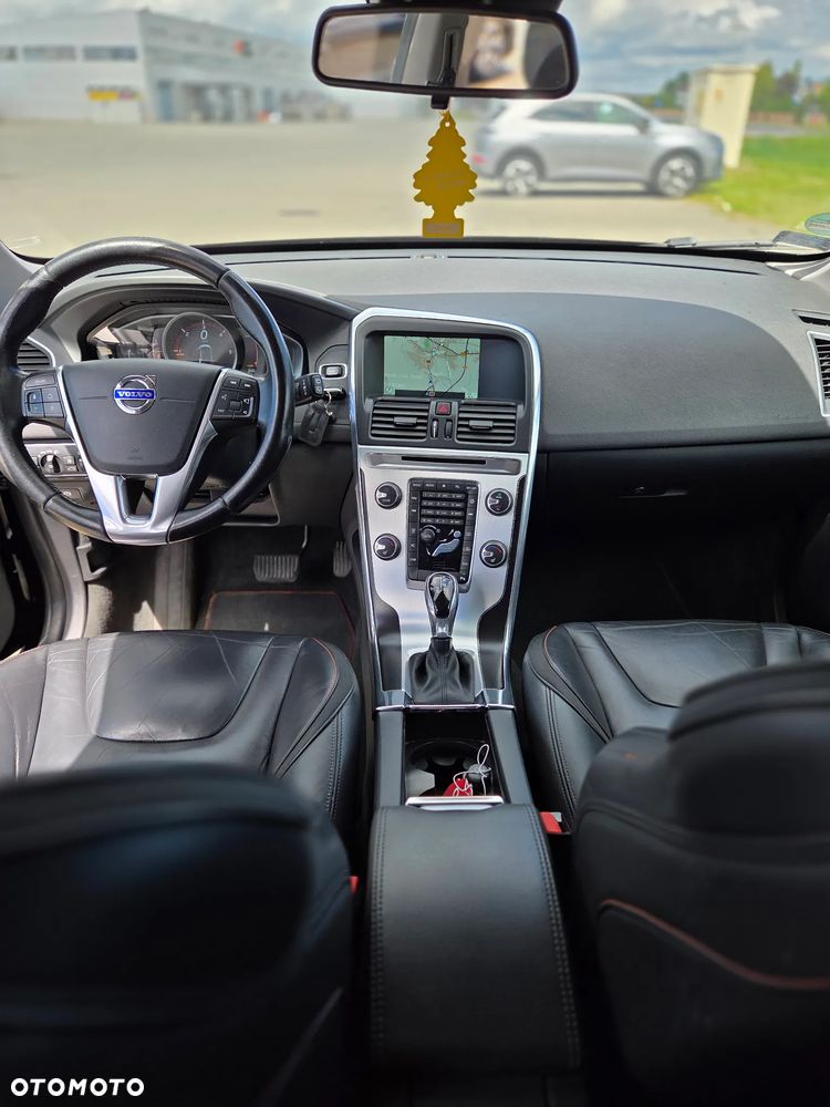 Volvo XC 60 D3 Drive-E Ocean Race - 5