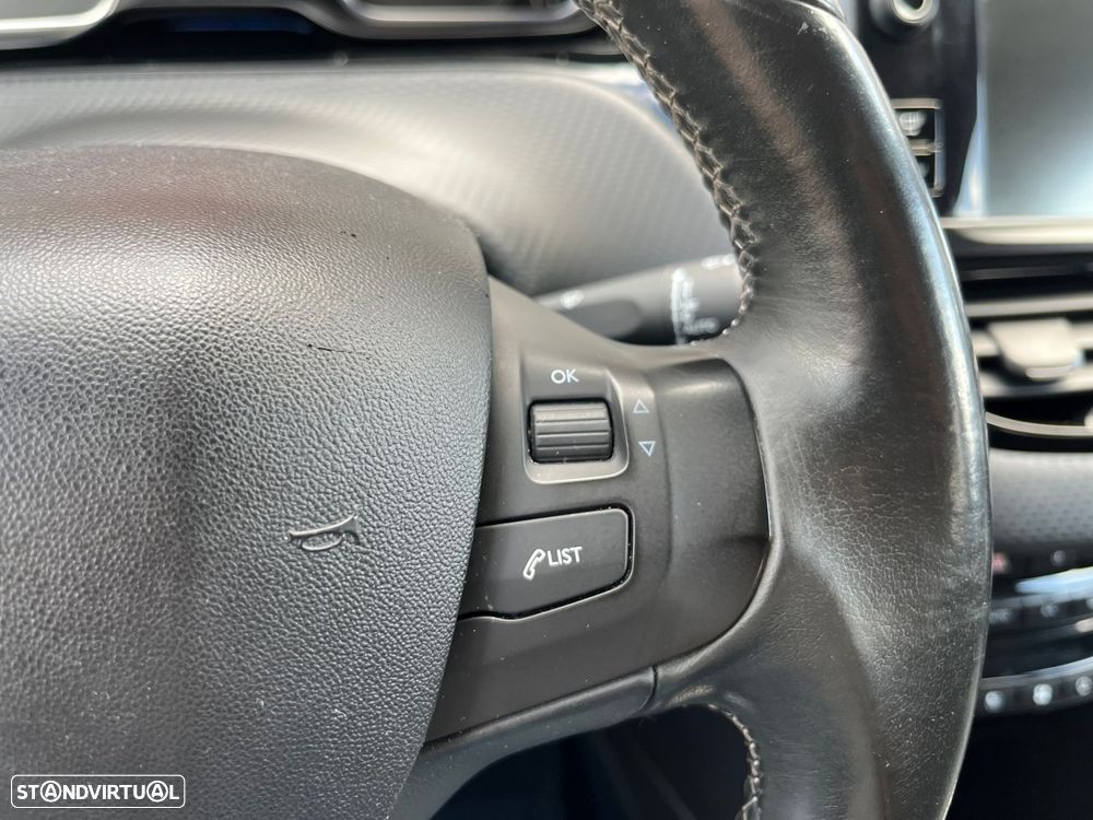 Peugeot 2008 1.6 e-HDi Allure - 20