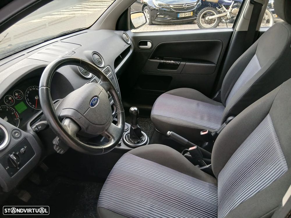 Ford Fusion 1.25 Trend - 6