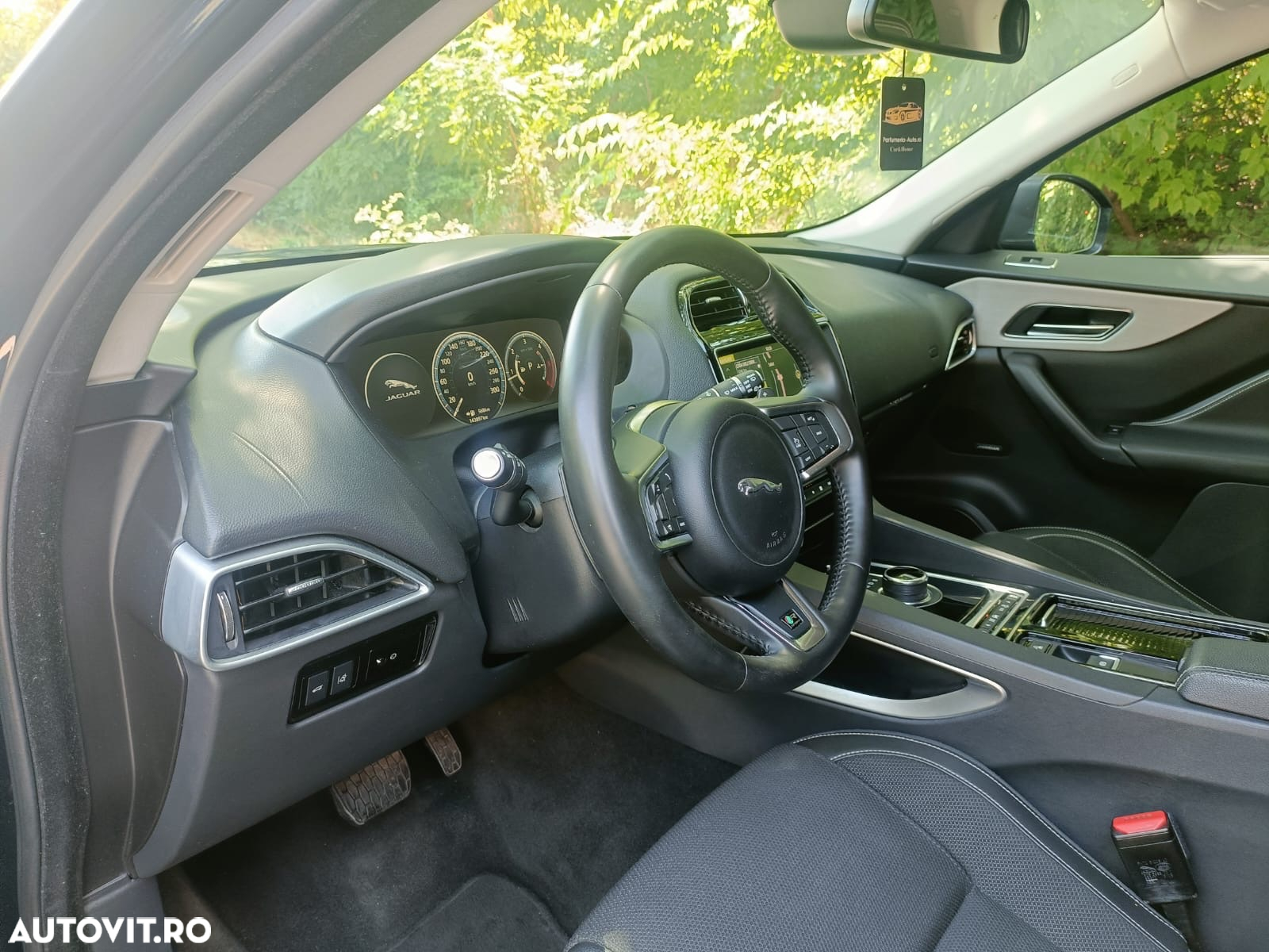 Jaguar F-Pace 20d AWD Aut. R-Sport - 15