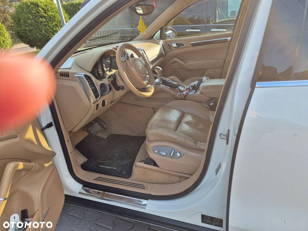 Porsche Cayenne - 20