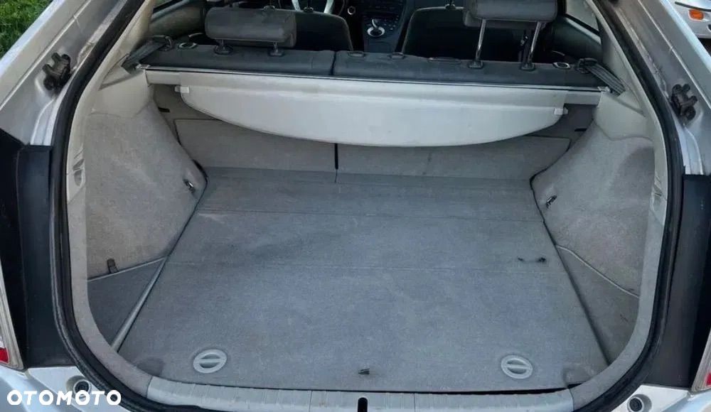 Toyota Prius 1.8 HSD Sol - 13