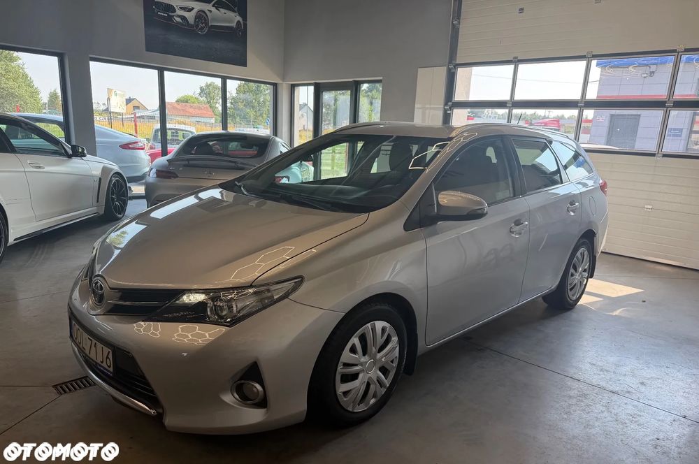 Toyota Auris - 5
