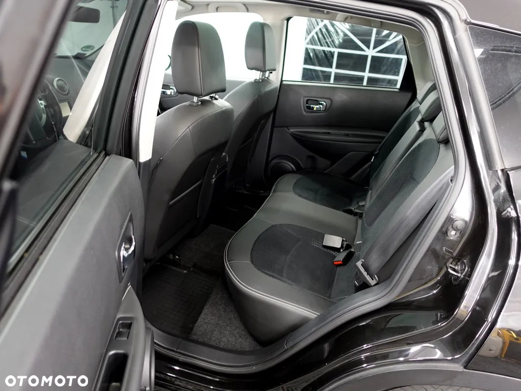 Nissan Qashqai 2.0 I-Way CVT - 9