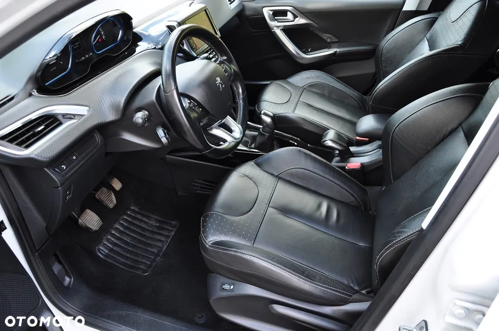 Peugeot 2008 PureTech 110 Stop&Start Business-Line - 32