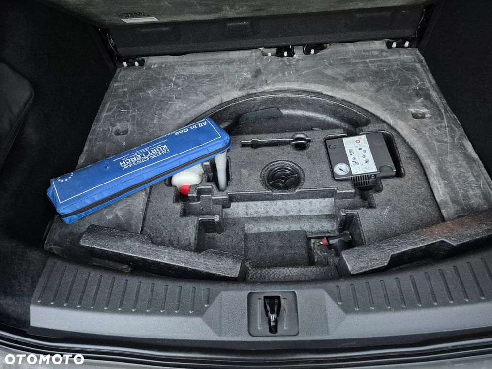 Ford Kuga - 23