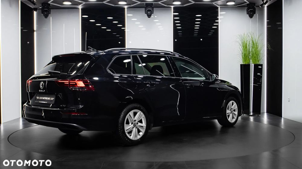 Volkswagen Golf Variant 1.5 eTSI EVO Life DSG - 8