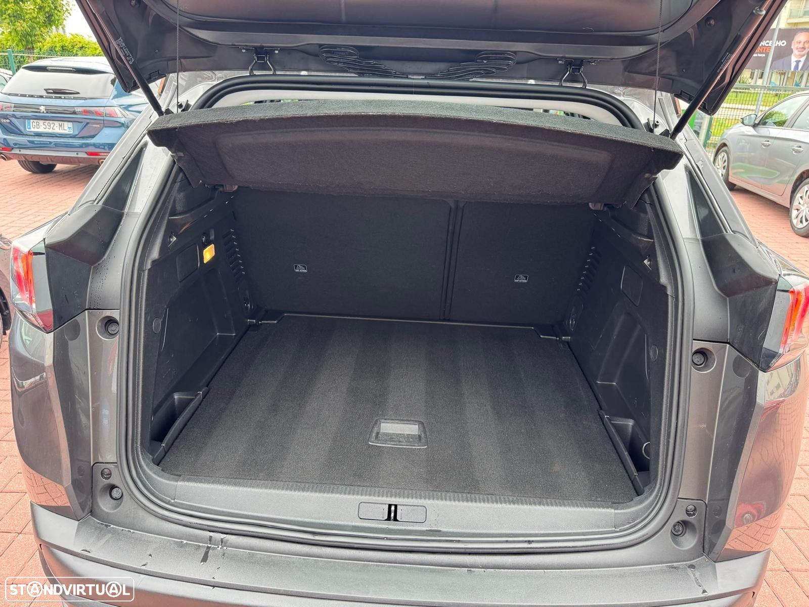 Peugeot 3008 1.5 BlueHDi Active Pack EAT8 - 14