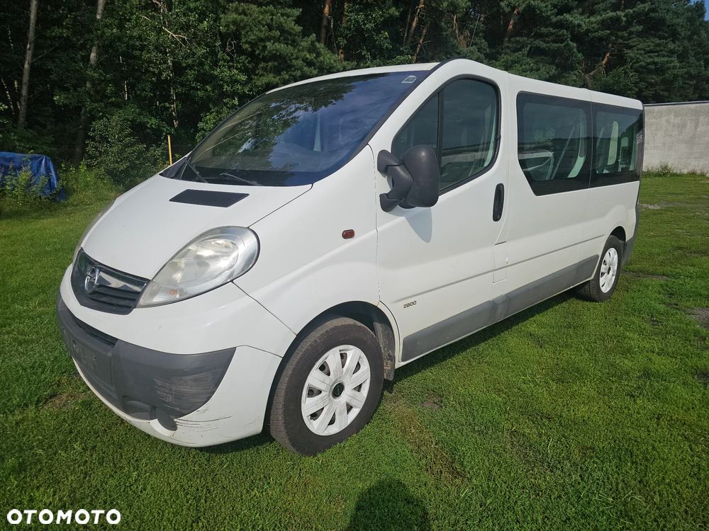 Opel Vivaro - 1