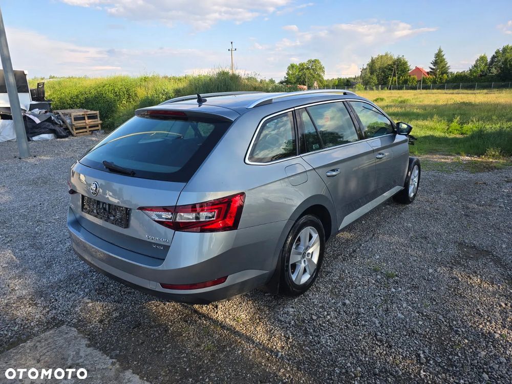 Skoda Superb 1.4 TSI 4x4 ACT Ambition - 3