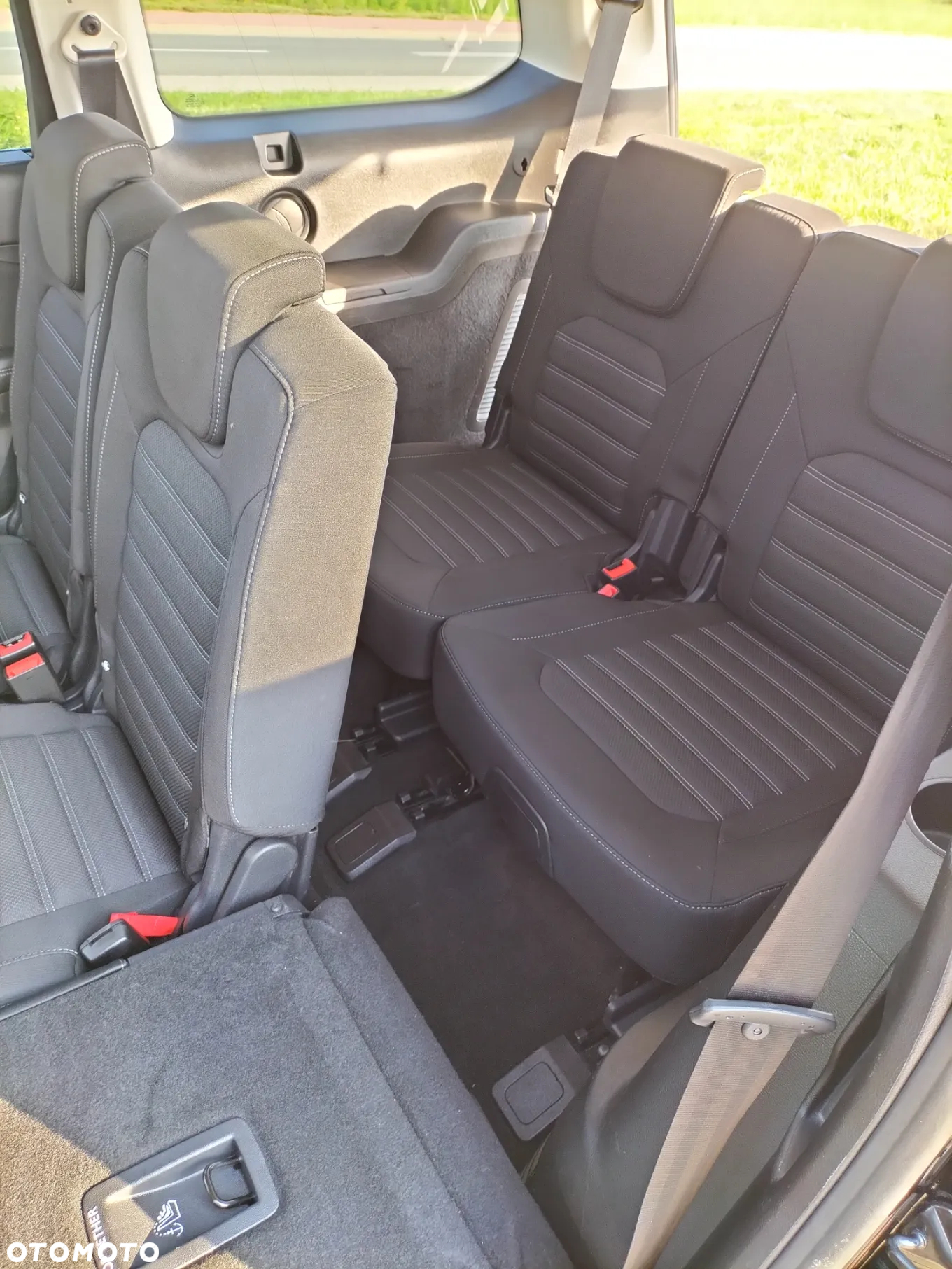 Ford Galaxy - 20