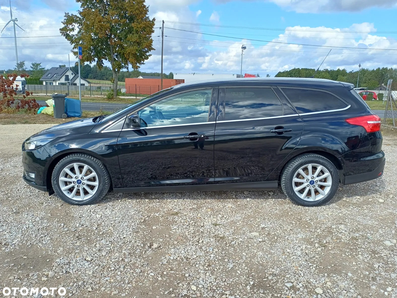 Ford Focus 1.5 EcoBlue Start-Stopp-System TITANIUM - 2