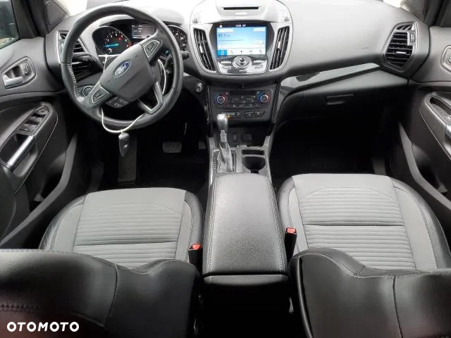 Ford Kuga 2.0 EcoBoost 4x4 Titanium - 8
