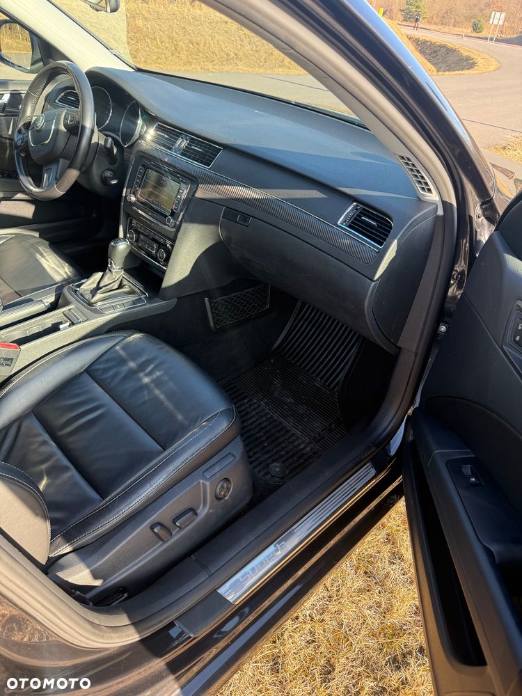 Skoda Superb 2.0 TDI DSG Elegance - 14