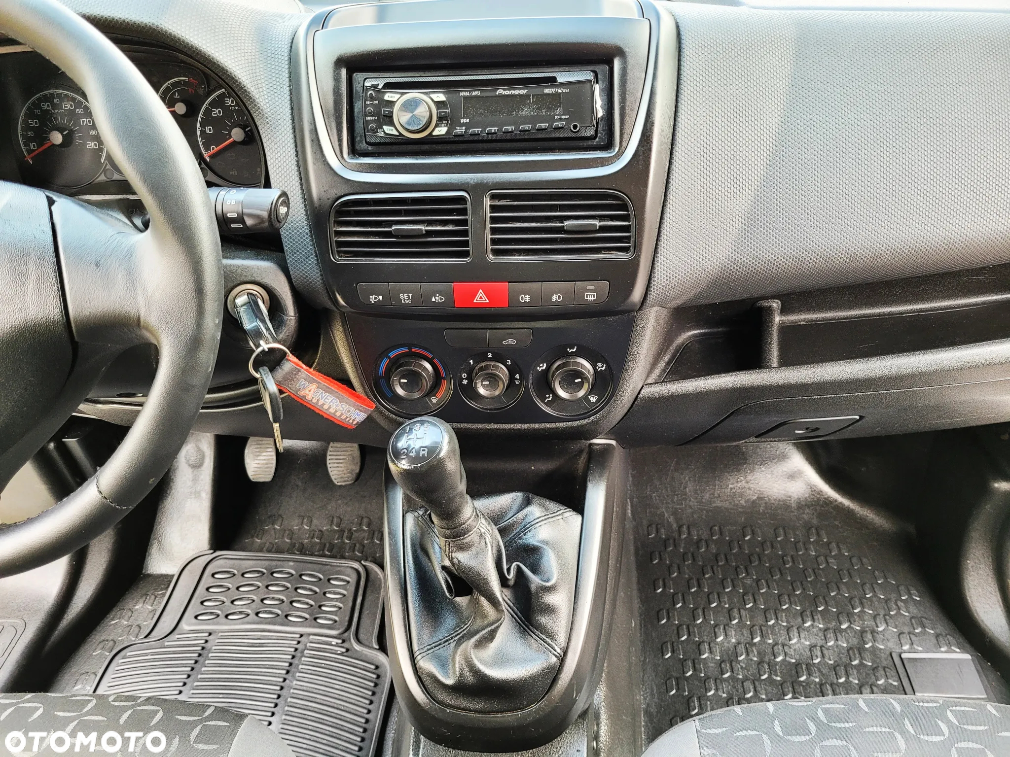 Fiat Doblo - 30