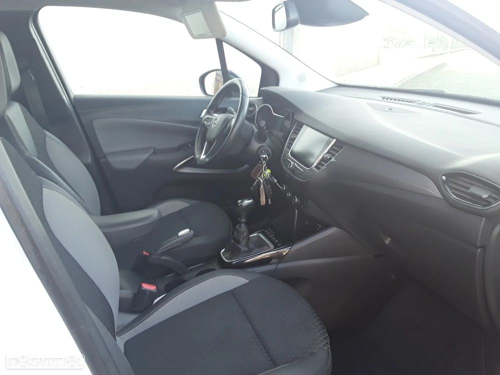 Opel Crossland X - 9