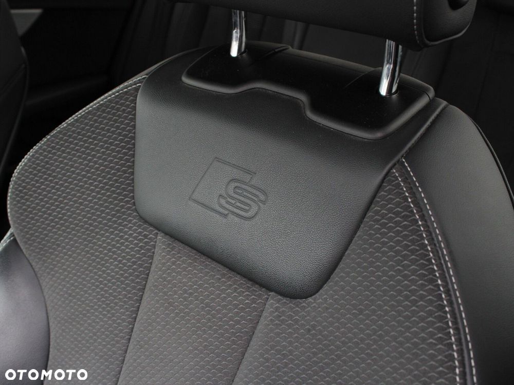 Audi A4 Limousine - 24