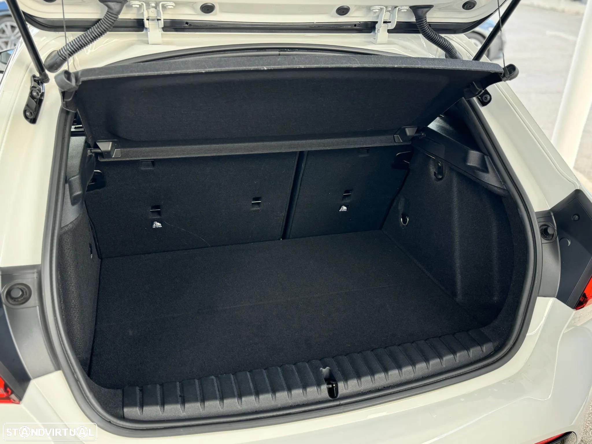 BMW 118 i Pack Desportivo M Auto - 13