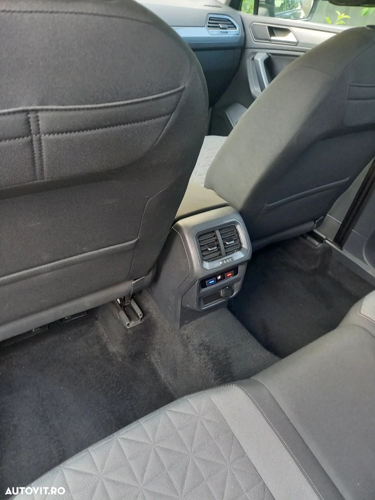 Volkswagen Tiguan - 5