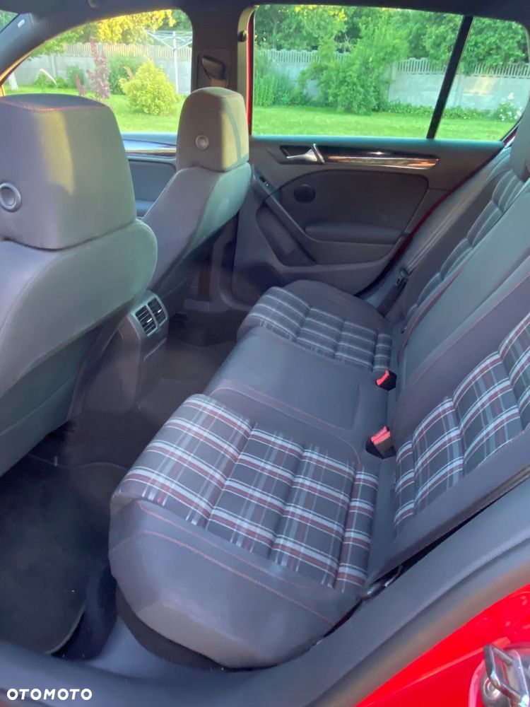 Volkswagen Golf 2.0 TSI GTI DSG - 19