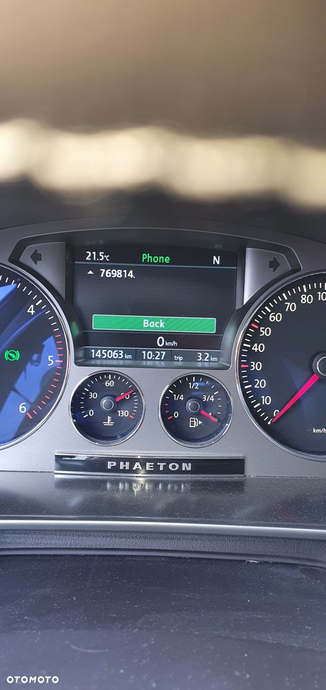 Volkswagen Phaeton - 12