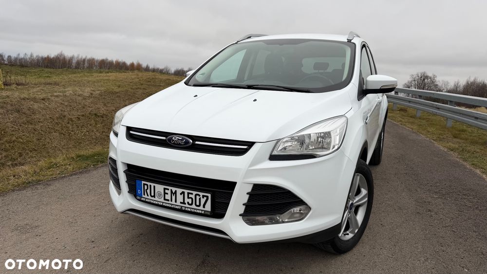 Ford Kuga 1.6 EcoBoost 2x4 Trend - 9