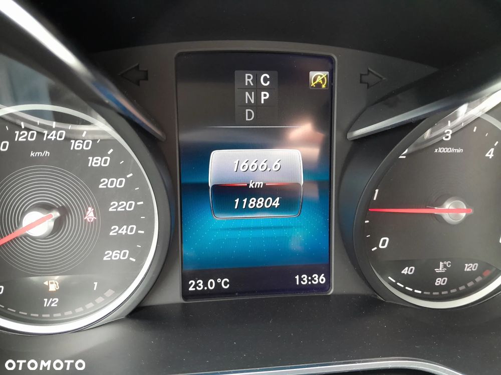 Mercedes-Benz Klasa V 300 d lang 4Matic 9G-TRONIC - 15
