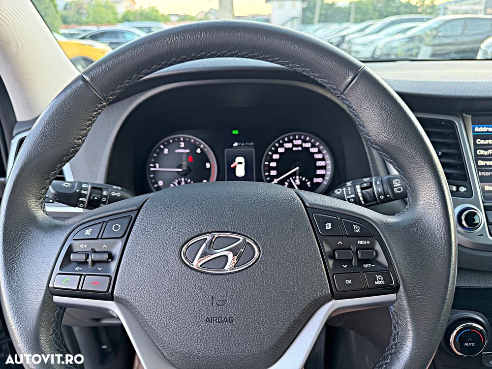 Hyundai Tucson 2.0 CRDI 4WD 6MT Premium - 22