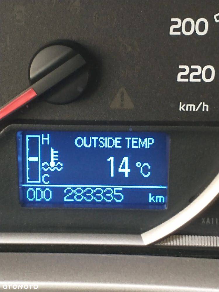Toyota RAV4 - 6