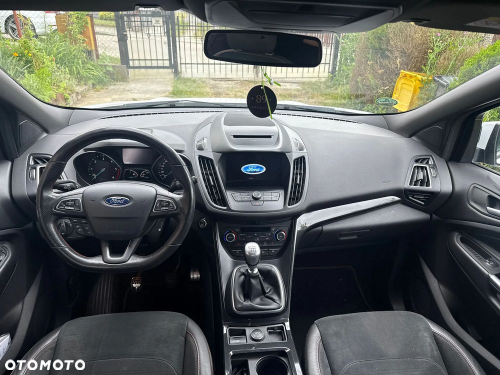 Ford Kuga 2.0 TDCi FWD ST-Line - 13
