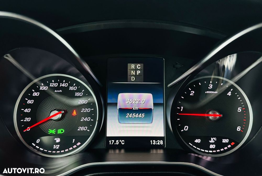 Mercedes-Benz V - 22