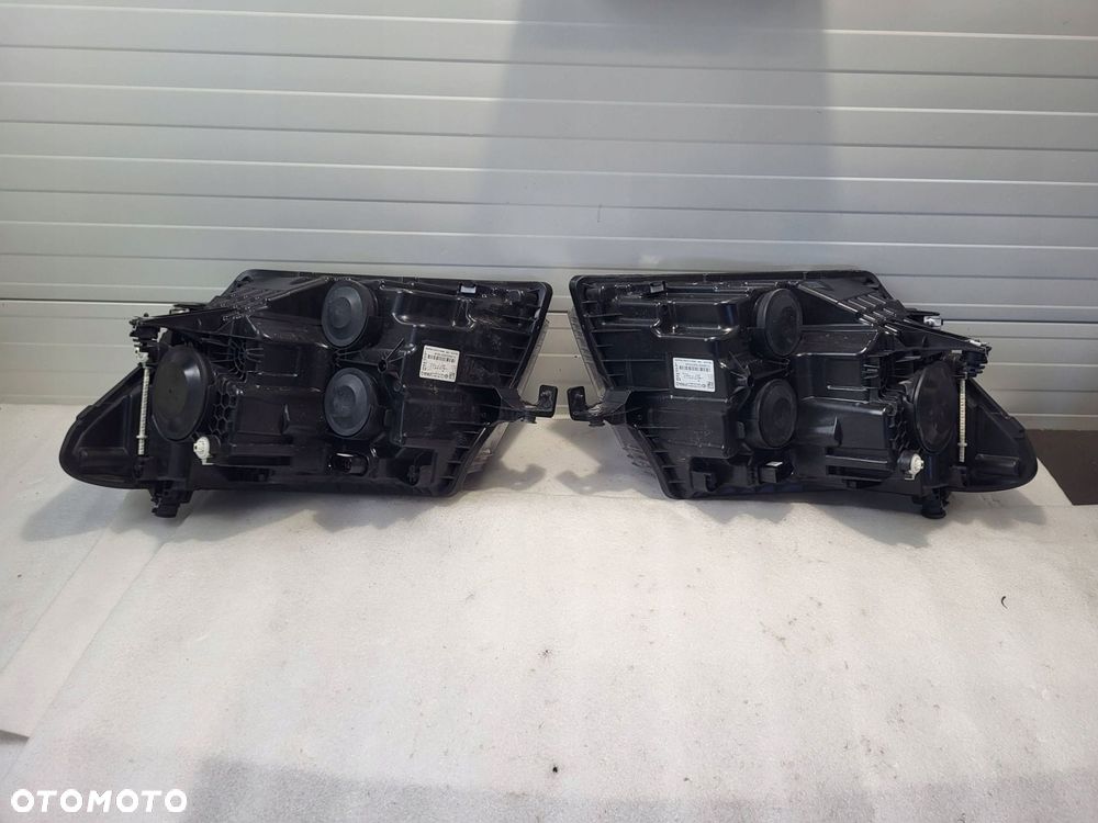 volkswagen crafter ii komplet lamp zw ciemne 7c1941005a/ 7ca941006a - 2