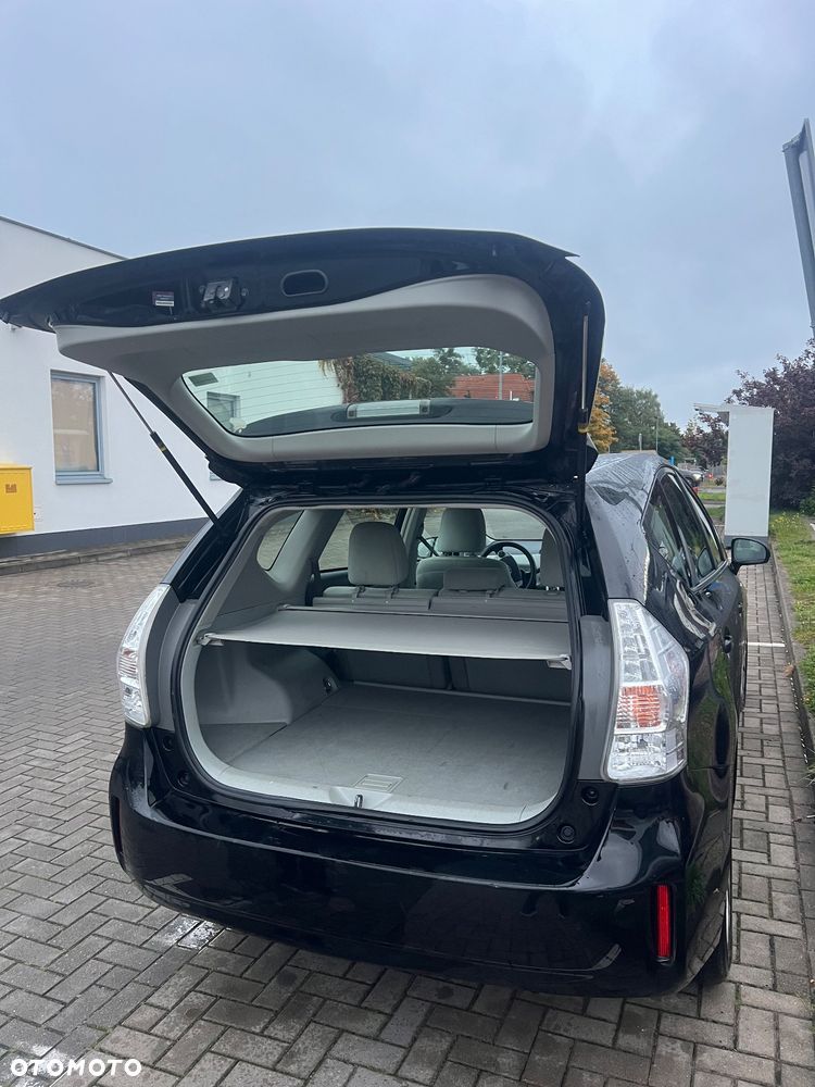 Toyota Prius+ - 12