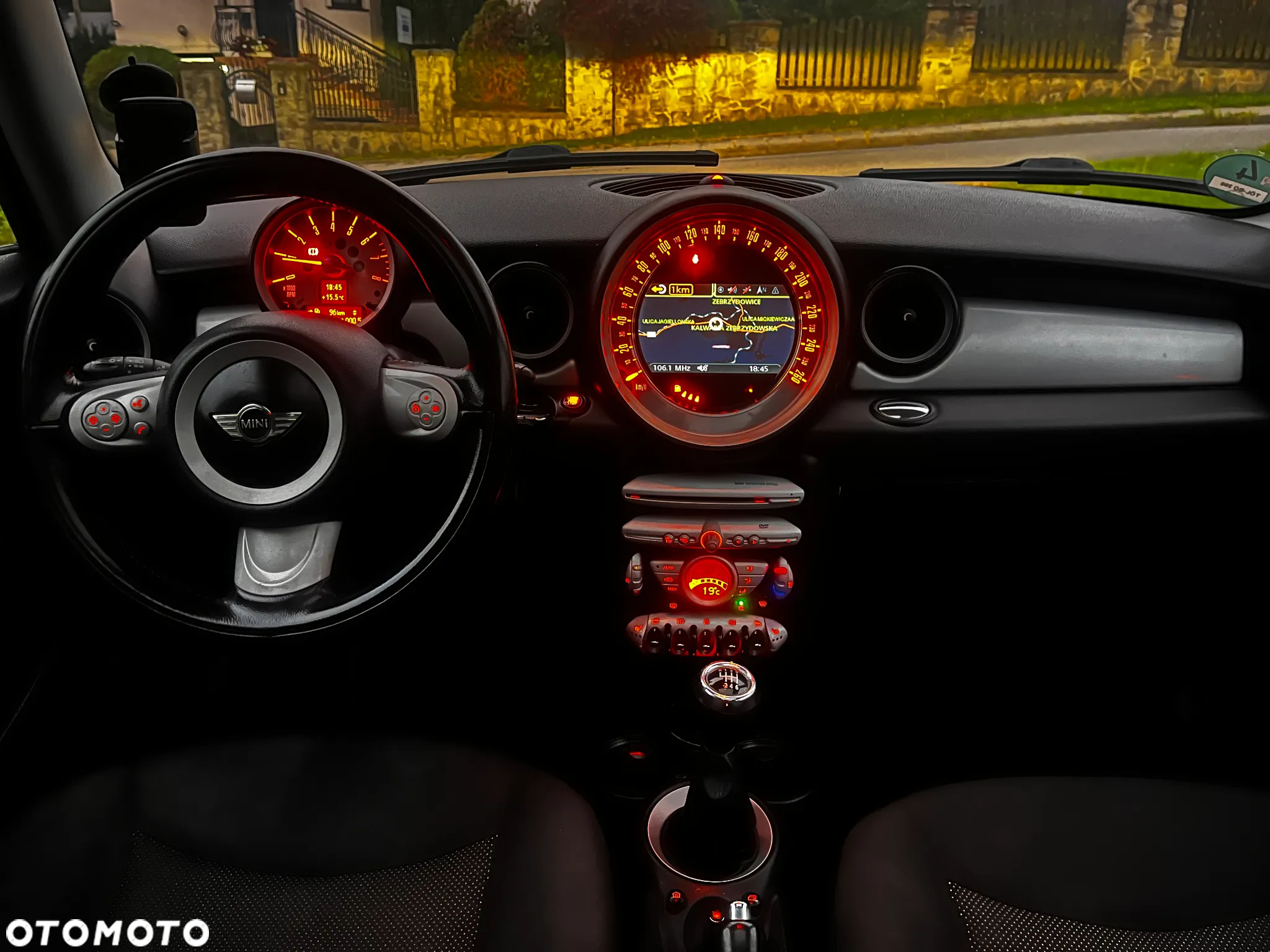 MINI Cooper Standard - 19