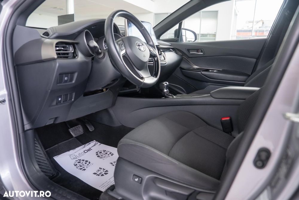 Toyota C-HR 1.8 HSD 4x2 CVT C-enter - 15