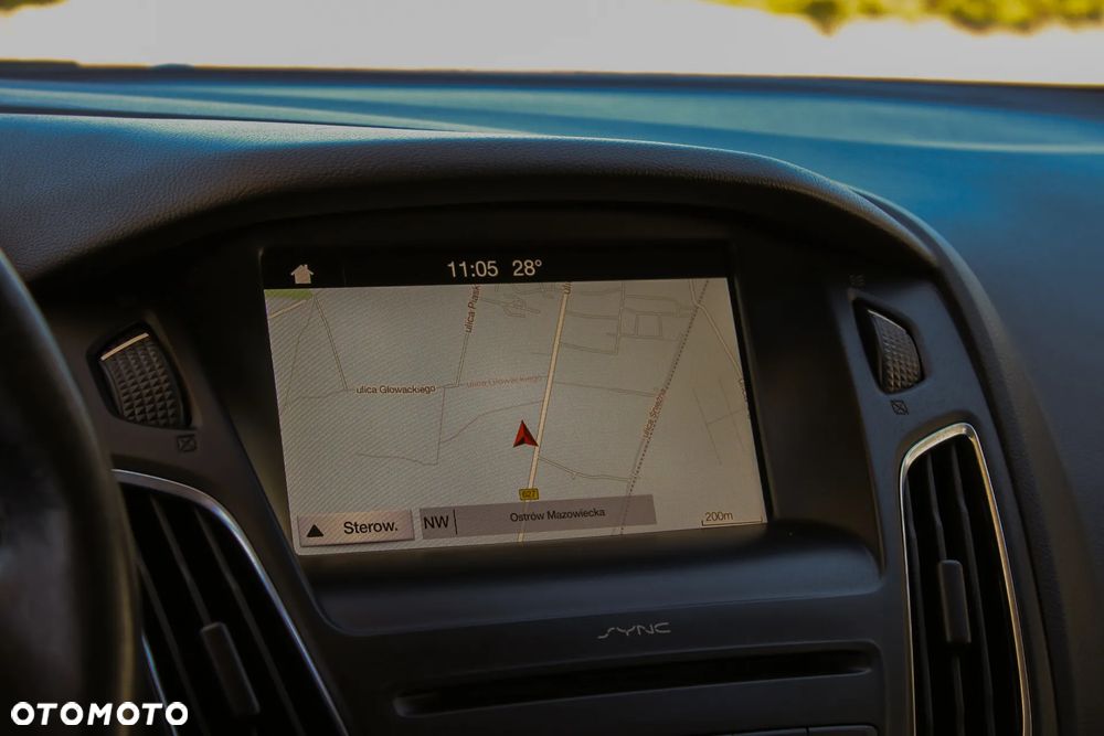 Ford Focus 1.5 EcoBlue Start-Stopp-System ST-LINE DESIGN - 20