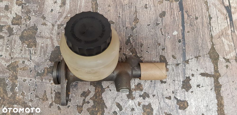 Pompa hamulcowa + zbiorniczek - 3